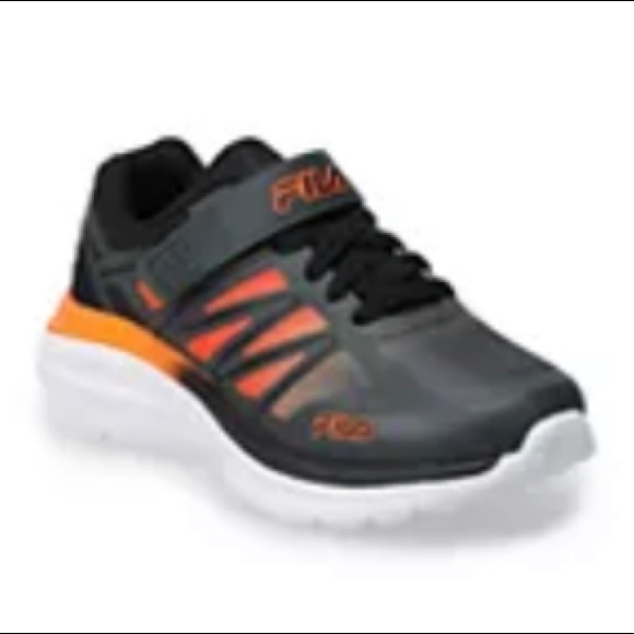 NIB BOYS FILA SNEAKERS SIZE 13 - Picture 2 of 5